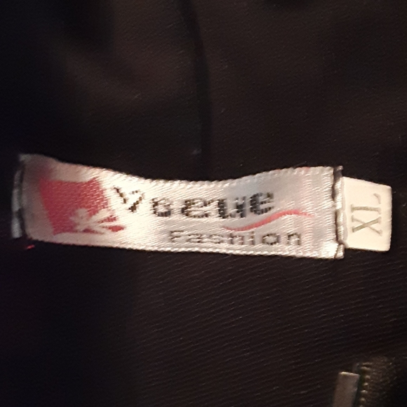 Heart skulls black & white zipper hoodie w/pockets - Picture 5 of 6